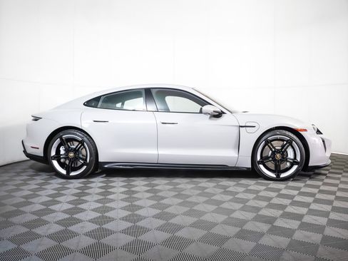 Certified 2023 Porsche Taycan GTS image 9