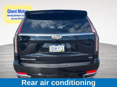 Used 2024 Cadillac Escalade Premium Luxury AWD/4WD image 5