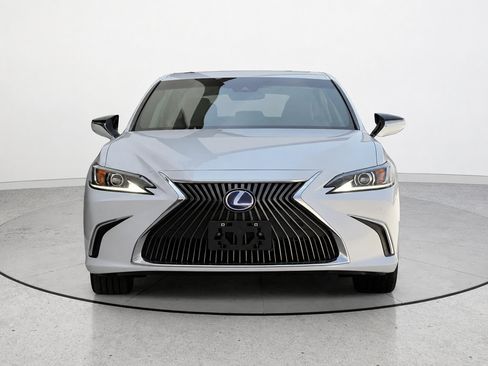 Used 2021 Lexus ES 300h w/ Luxury Package FWD image 4