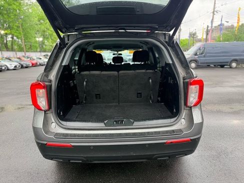 Used 2023 Ford Explorer XLT AWD/4WD image 8