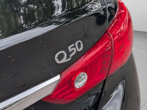 Used 2015 INFINITI Q50 Premium w/ Deluxe Touring Package image 21