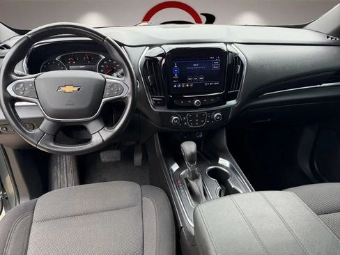 Used 2022 Chevrolet Traverse LT FWD image 14