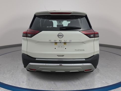 Certified 2022 Nissan Rogue Platinum w/ Head-Up Display Package FWD image 6