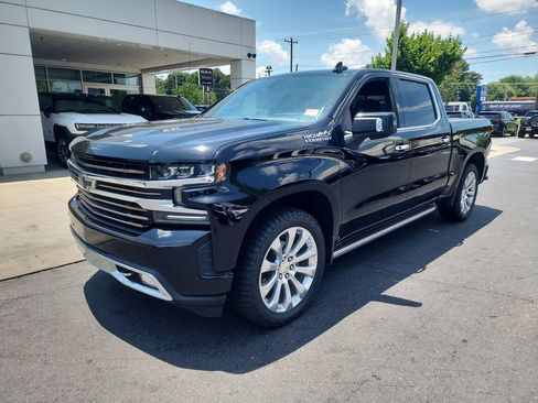Certified 2019 Chevrolet Silverado 1500 High Country w/ Technology Package AWD/4WD image 4