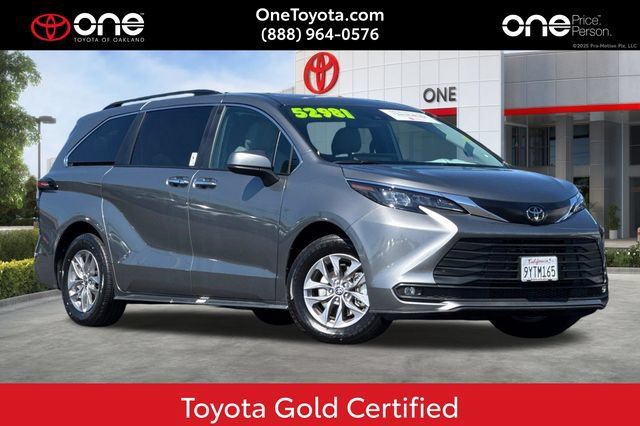 Certified 2026 Toyota Sienna XLE FWD 360° Tour