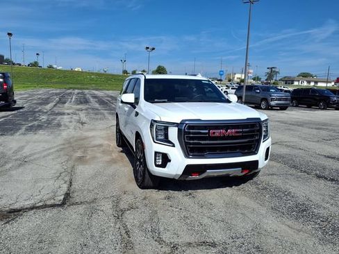 Used 2023 GMC Yukon AT4 w/ AT4 Premium Plus Package AWD/4WD image 5