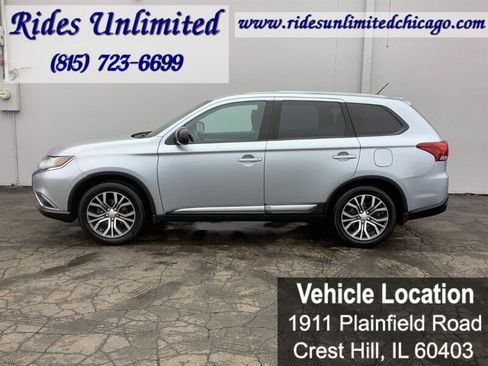 Used 2016 Mitsubishi Outlander ES image 2