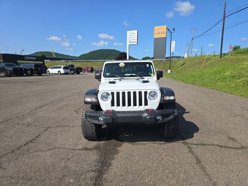 Used 2023 Jeep Gladiator Rubicon w/ Cold Weather Group AWD/4WD image 3