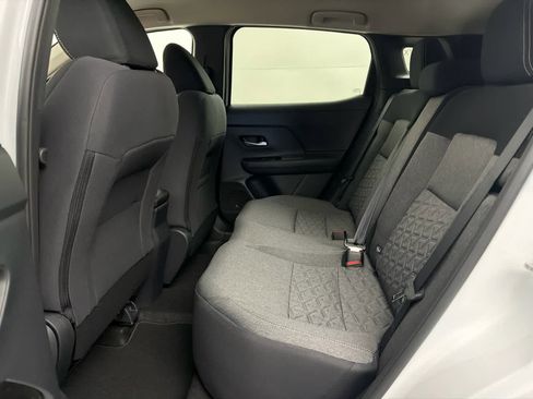 New 2026 Nissan Kicks SV image 16