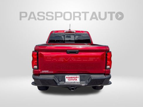 Used 2024 Chevrolet Colorado Z71 w/ Z71 Convenience Package 2 AWD/4WD image 7