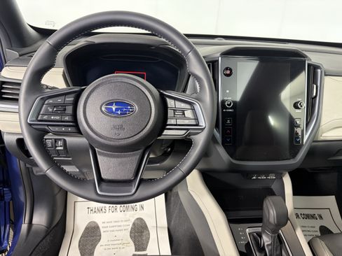 Used 2025 Subaru Forester Limited AWD/4WD image 3