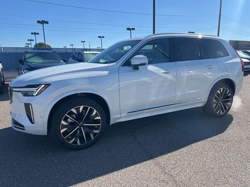 New 2026 Volvo XC90 B6 Plus w/ Protection Package Premier AWD/4WD image 8