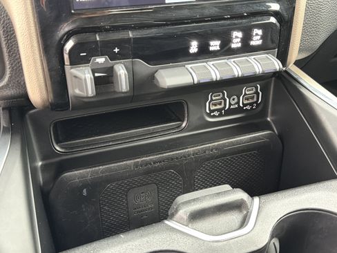 Used 2022 RAM 1500 Laramie image 32