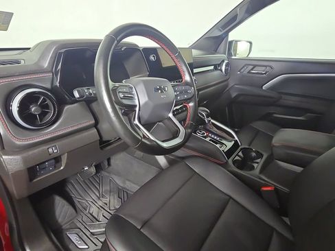 Used 2024 Chevrolet Colorado Z71 w/ Z71 Convenience Package 2 AWD/4WD image 12