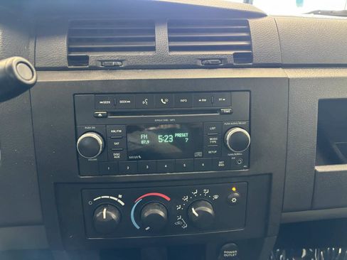 Used 2009 Dodge Dakota Big Horn RWD image 18