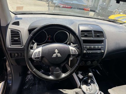 Used 2013 Mitsubishi Outlander Sport ES FWD image 9