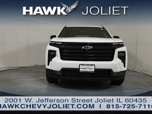 Used 2026 Chevrolet Traverse LT w/ Midnight/Sport Edition FWD image 3