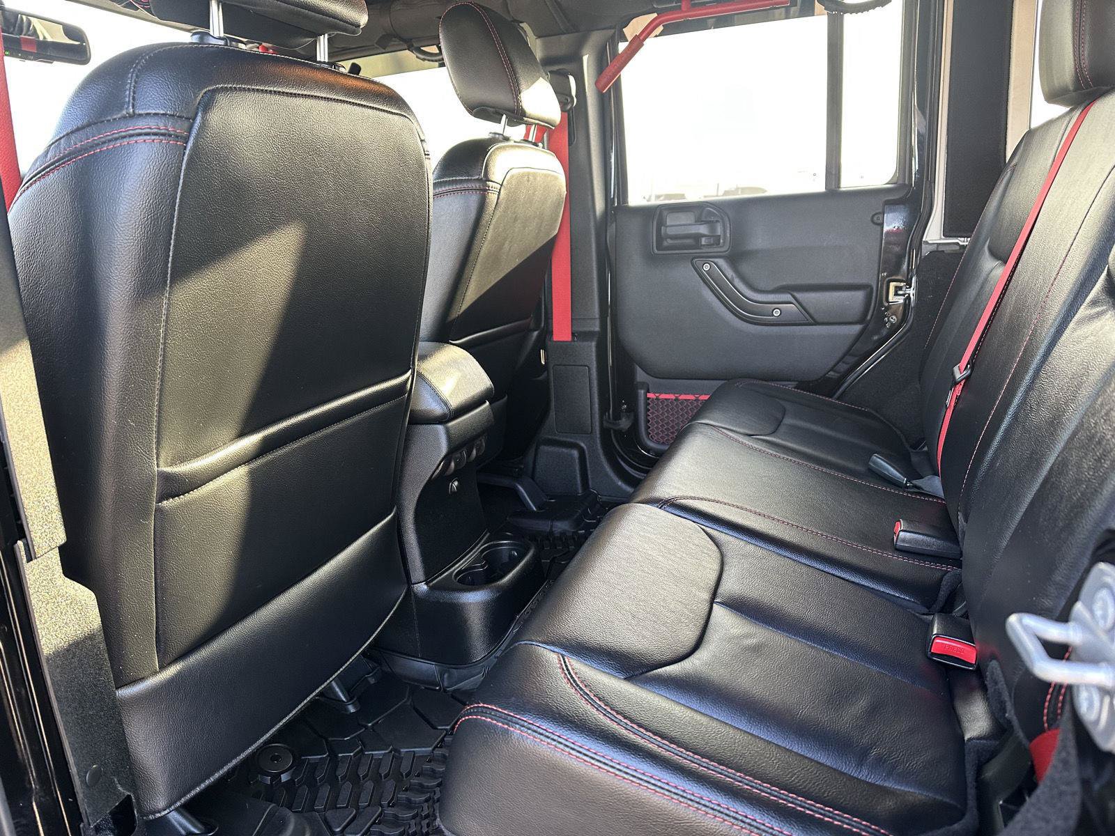 Used 2018 Jeep Wrangler Unlimited Rubicon AWD/4WD image 18