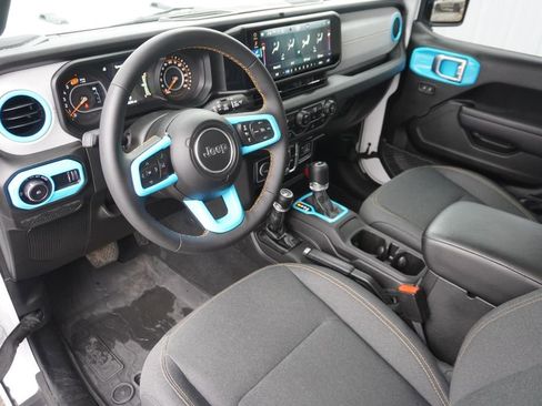 Used 2024 Jeep Wrangler Sport S image 11