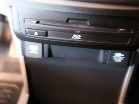 Used 2018 Honda Odyssey Touring image 30