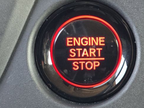 Used 2025 Honda Pilot EX-L image 34