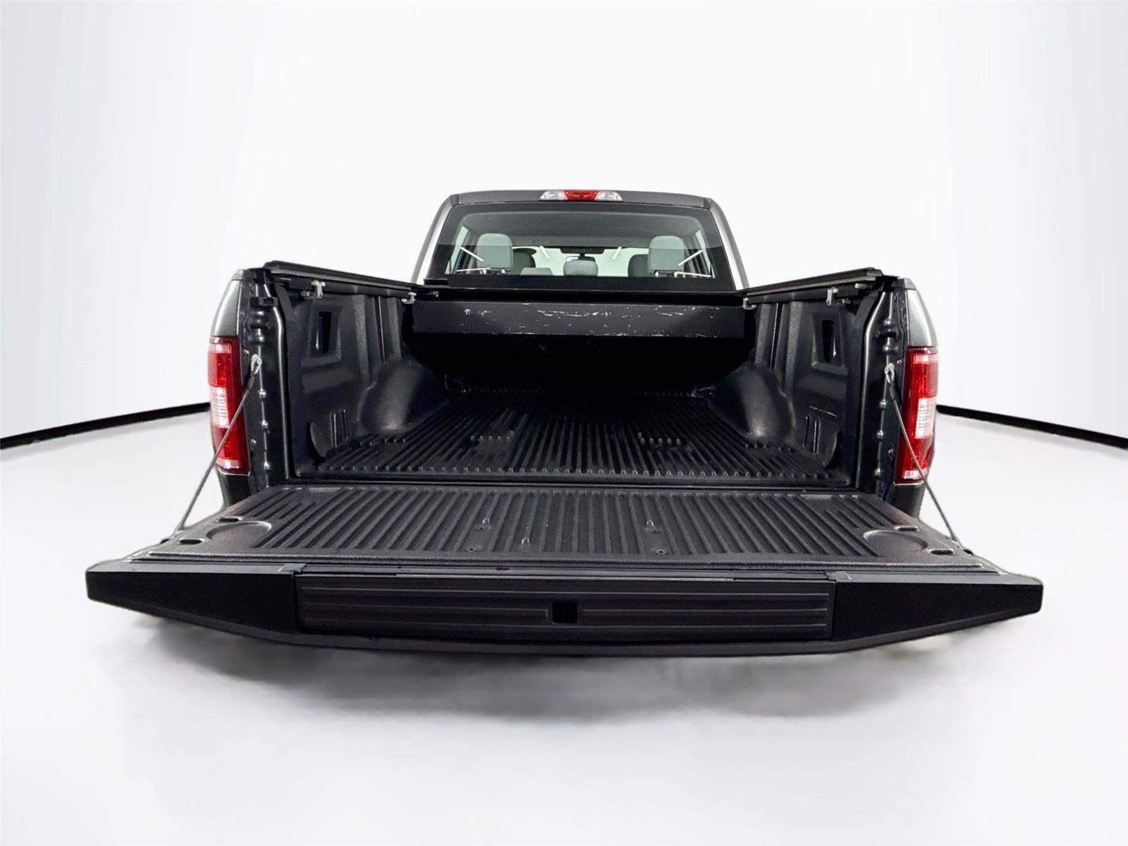 Used 2018 Ford F150 XL w/ Equipment Group 101A Mid RWD image 32