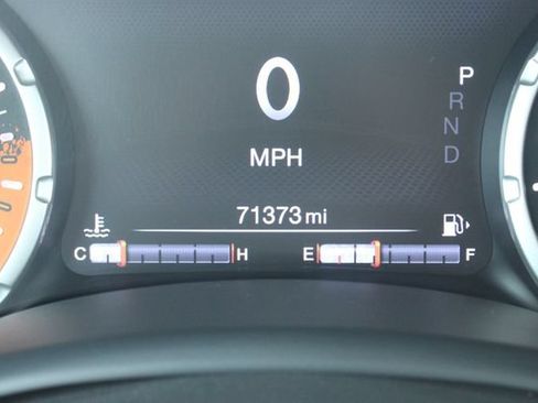 Used 2017 Jeep Renegade Trailhawk w/ Premium Trailhawk Package AWD/4WD image 27