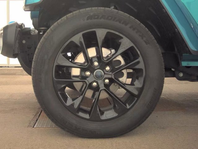 Used 2024 Jeep Wrangler Unlimited Sahara AWD/4WD image 21