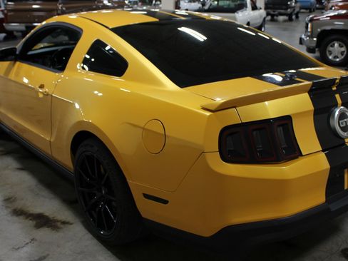 Used 2011 Ford Mustang GT RWD image 31