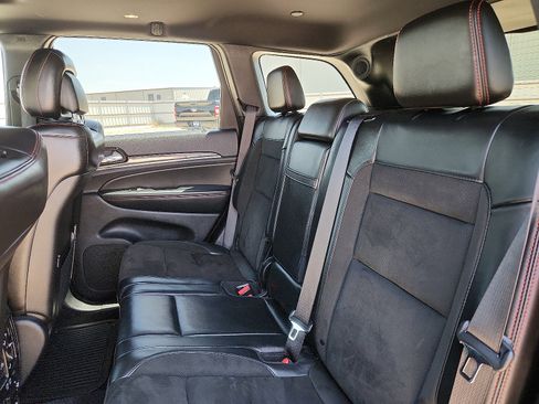 Used 2021 Jeep Grand Cherokee Trailhawk image 10