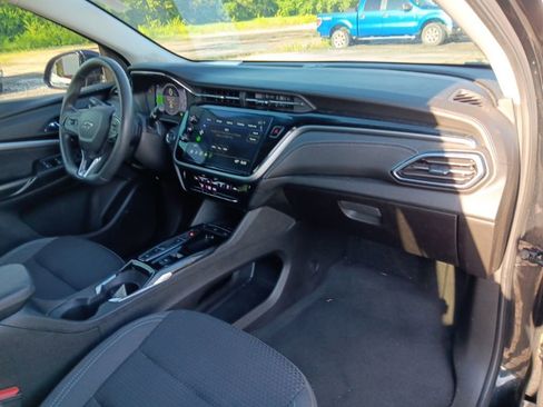 Used 2023 Chevrolet Bolt EUV LT FWD image 35