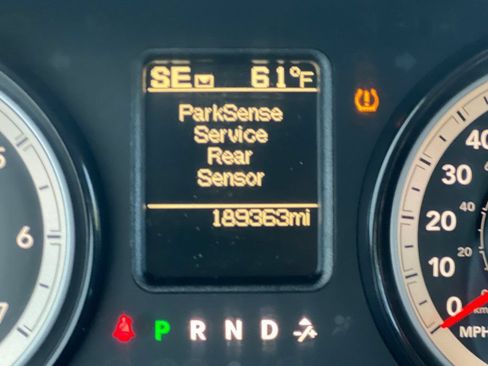 Used 2013 RAM 1500 Classic SLT w/ Big Horn Equipment Group AWD/4WD image 19