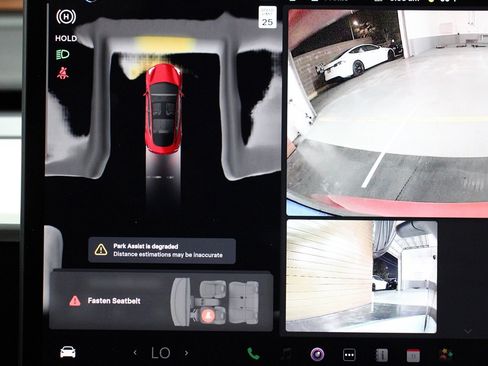 Used 2023 Tesla Model 3 Standard Range image 18