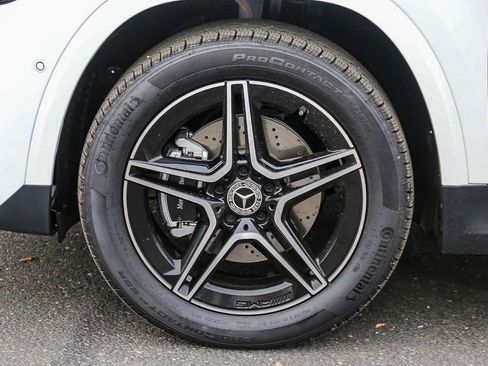 New 2025 Mercedes-Benz GLA 250 4MATIC image 11