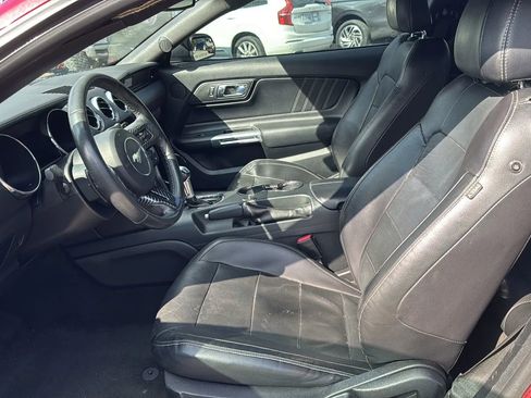 Used 2017 Ford Mustang Premium image 10