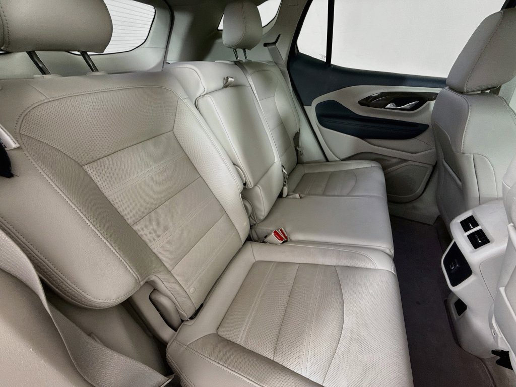 Used 2023 GMC Terrain Denali AWD/4WD image 27