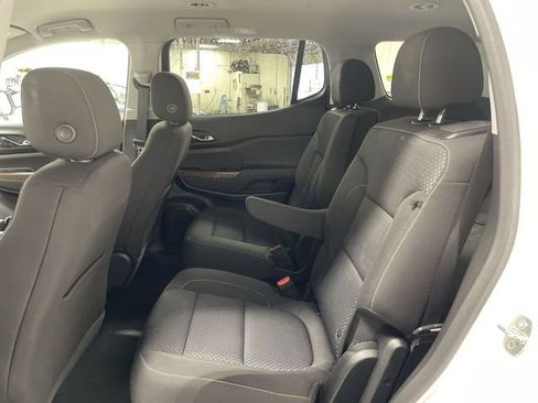 Used 2023 GMC Acadia SLE w/ Driver Convenience Package image 22