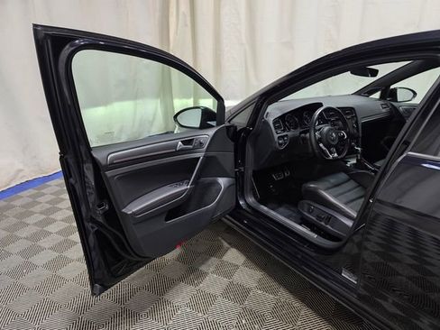 Used 2019 Volkswagen GTI Autobahn image 11