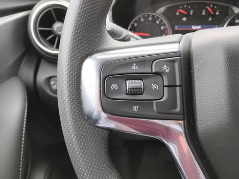 Used 2024 Chevrolet Blazer LT w/ Convenience Package FWD image 9