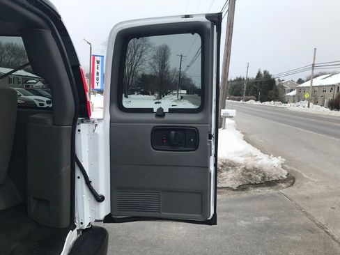 Used 2020 Chevrolet Express 2500 LS image 22