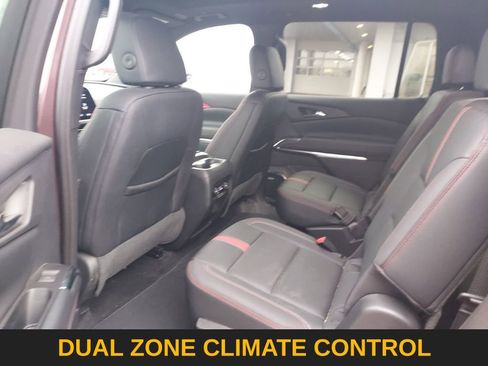 Used 2024 Chevrolet Traverse RS image 11