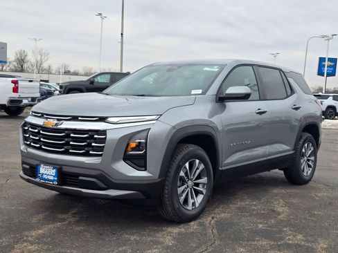 New 2026 Chevrolet Equinox LT image 3