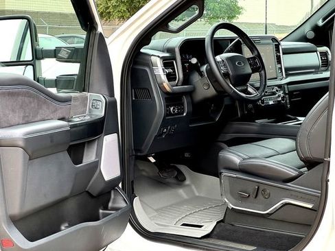 Used 2025 Ford F250 Platinum w/ Tremor Off-Road Package AWD/4WD image 8