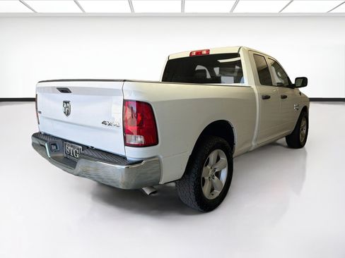 Used 2024 RAM 1500 Classic SLT AWD/4WD image 4