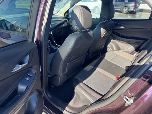 Used 2021 Buick Encore GX Preferred w/ Cold Weather Comfort Package FWD image 11