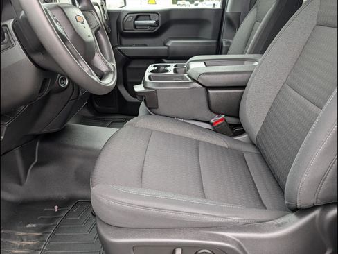 Used 2023 Chevrolet Silverado 1500 Custom image 11