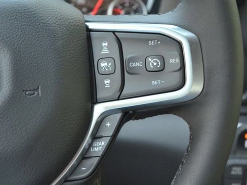 New 2026 RAM 1500 Big Horn AWD/4WD image 18