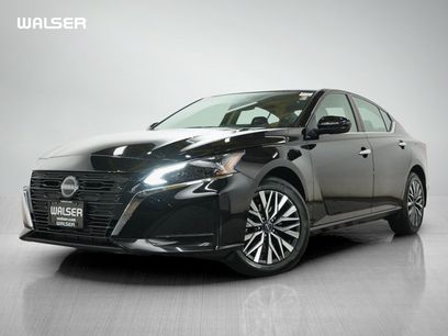 Used 2023 Nissan Altima 2.5 SV w/ SV Premium Package