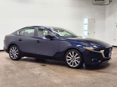 Used 2021 MAZDA MAZDA3 s image 7