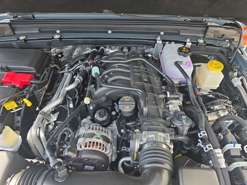 New 2026 Jeep Gladiator Sport AWD/4WD image 31